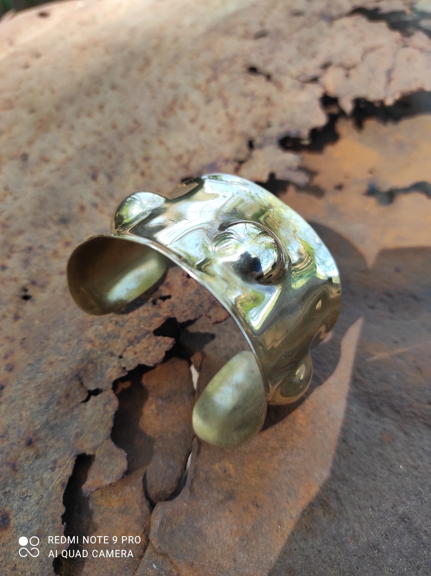 Bracelet laiton repoussé — 2