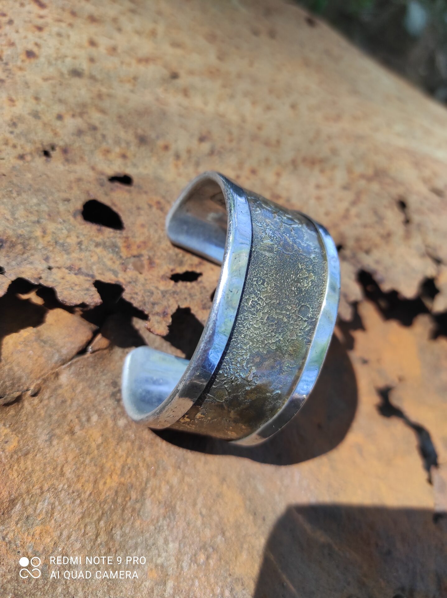 Bracelet aluminium et laiton irisé